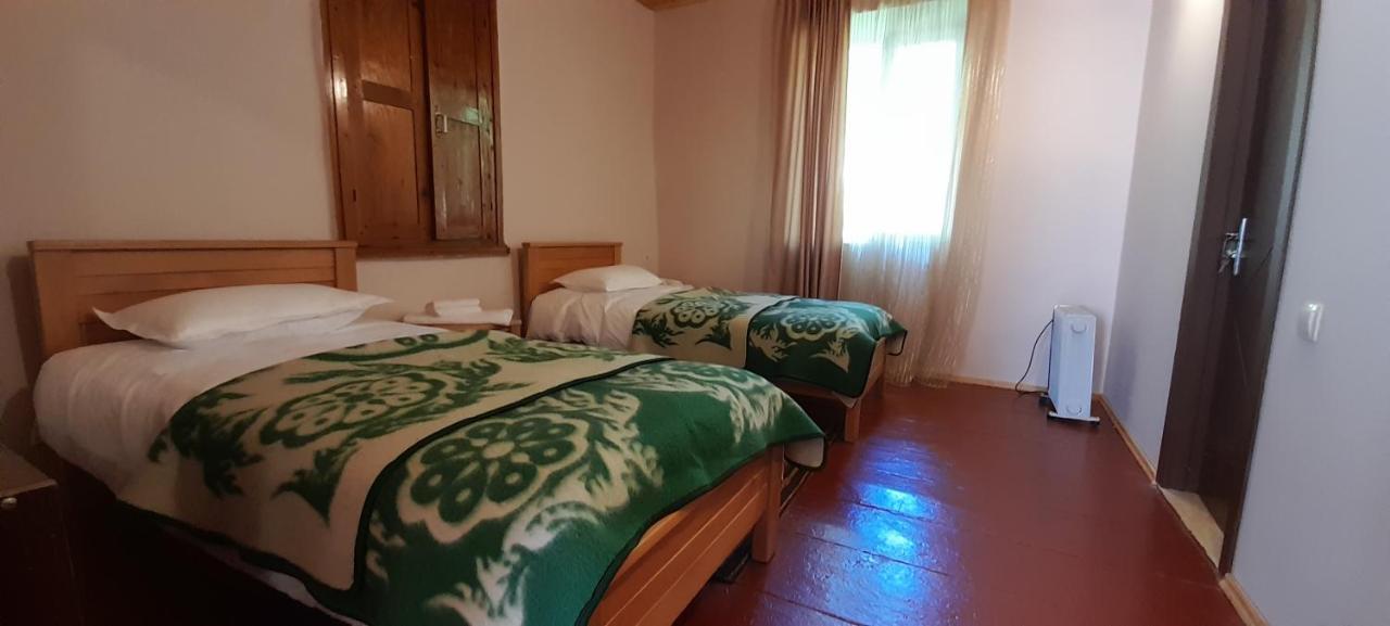 Guest House Lekhtagi Mestia Exterior foto